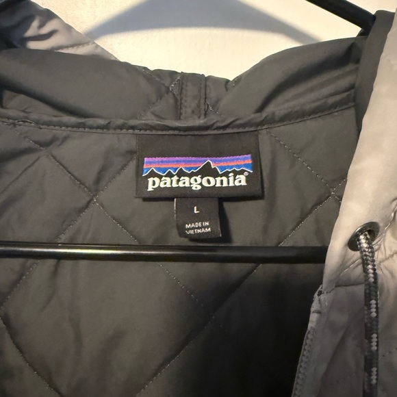 Patagonia Men's Diamond Quilted Bomber Hoodie - Light Grey - Men’s Large - Picture 4 of 5